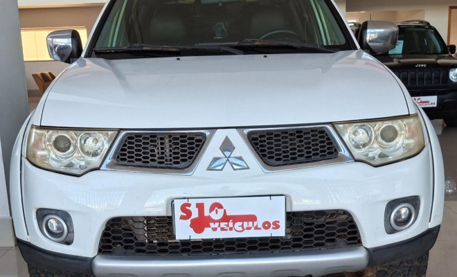 Mitsubishi L200 Triton GLS 3.2 CD TB Int.Diesel Mec 2013 Diesel-0