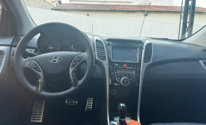 Hyundai i30 Serie Limitada 1.8 16V Aut. 5p 2015 Gasolina-6