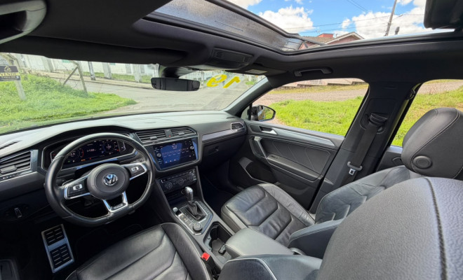 VW - VolksWagen TIGUAN Allspac R-Line 350 TSI 2.0 4x4 2019 Flex-8