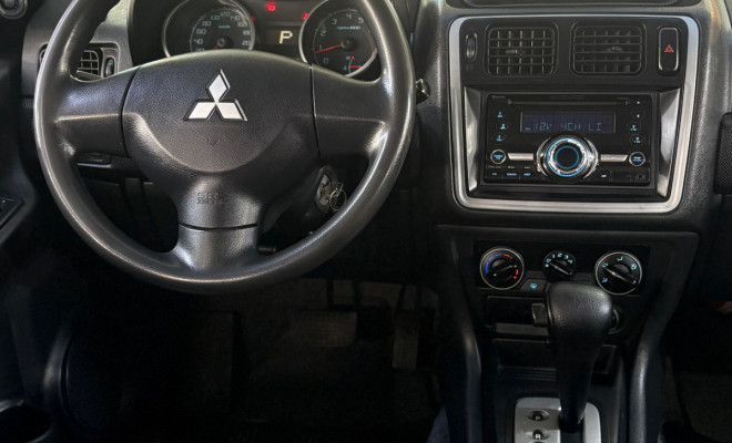 Mitsubishi Pajero TR4 2.0 Flex 16V 4X2 Aut. 2013 Flex-8