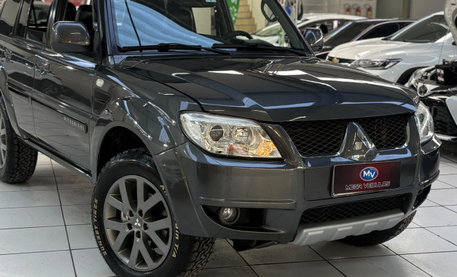 Mitsubishi Pajero TR4 2.0 Flex 16V 4X2 Aut. 2013 Flex-1