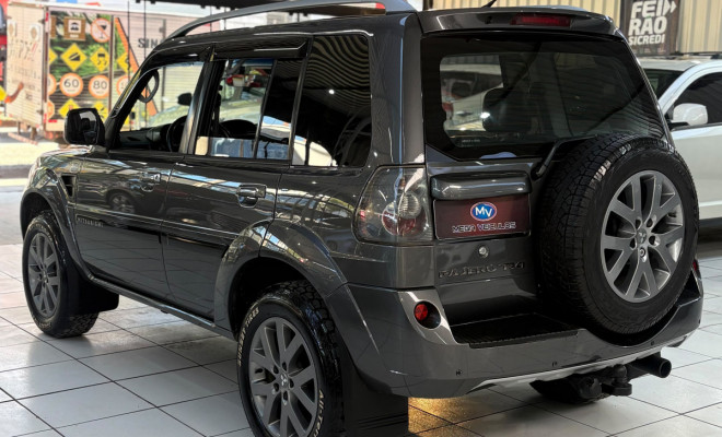 Mitsubishi Pajero TR4 2.0 Flex 16V 4X2 Aut. 2013 Flex-4