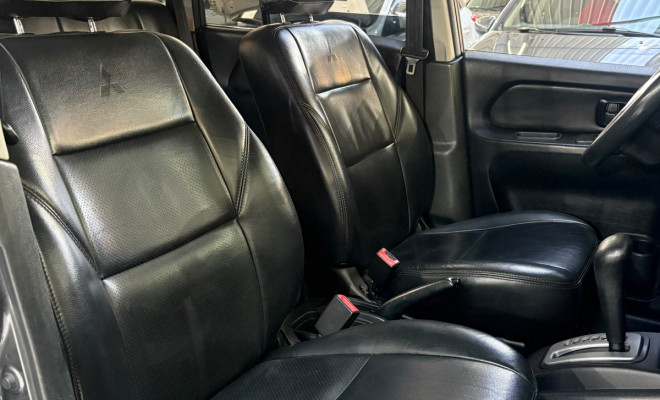 Mitsubishi Pajero TR4 2.0 Flex 16V 4X2 Aut. 2013 Flex-12