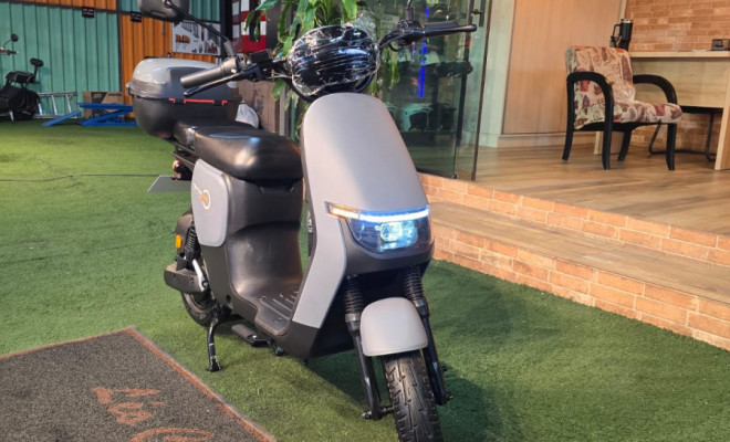 Scooter Elétrica Fanton 1000W Zero KM Elétrico