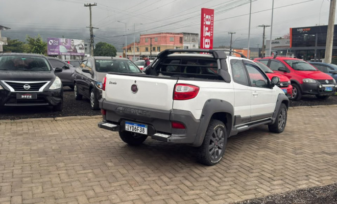 Fiat Strada Adventure1.8/ 1.8 LOCKER Flex CD 2018 Flex-2