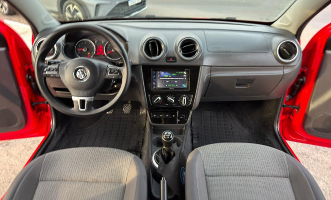 VW - VolksWagen Gol (novo) 1.0 Mi Total Flex 8V 4p 2014 Flex-4