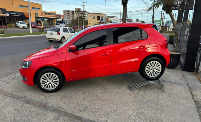 VW - VolksWagen Gol (novo) 1.0 Mi Total Flex 8V 4p 2014 Flex-12