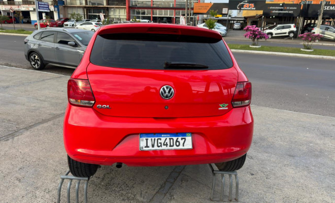 VW - VolksWagen Gol (novo) 1.0 Mi Total Flex 8V 4p 2014 Flex-10