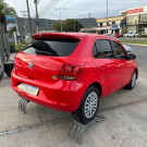 VW - VolksWagen Gol (novo) 1.0 Mi Total Flex 8V 4p 2014 Flex-2