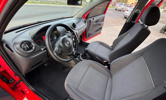 VW - VolksWagen Gol (novo) 1.0 Mi Total Flex 8V 4p 2014 Flex-5