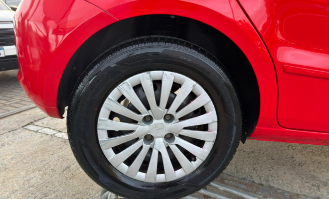 VW - VolksWagen Gol (novo) 1.0 Mi Total Flex 8V 4p 2014 Flex-13