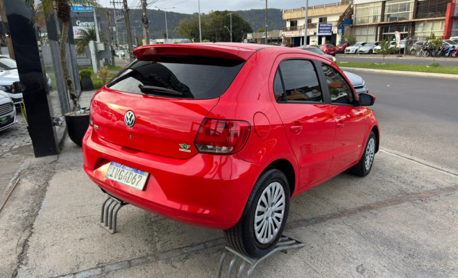 VW - VolksWagen Gol (novo) 1.0 Mi Total Flex 8V 4p 2014 Flex-2