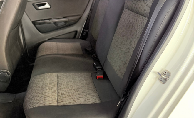 VW - VolksWagen Fox 1.6 Mi Total Flex 8V 5p 2013 Flex-8