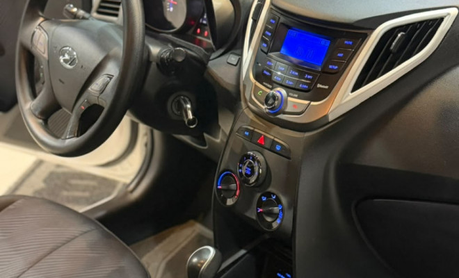 Hyundai HB20 C.Style/C.Plus 1.6 Flex 16V Aut. 2015 Flex-6