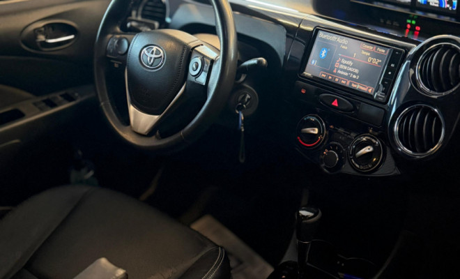 Toyota ETIOS XLS Sedan 1.5 Flex 16V 4p Aut. 2018 Flex-10