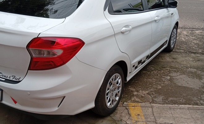Ford Ka 1.5 Sedan Se 12V Flex 4P Mec. - foto 6