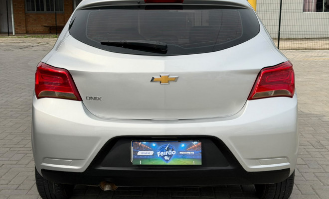 GM - Chevrolet ONIX HATCH LT 1.0 8V FlexPower 5p Mec. 2019 Flex-3