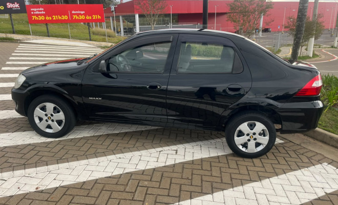 GM - Chevrolet PRISMA  Sed. Maxx/ LT 1.4 8V ECONOF. 4p 2011 Gasolina-5