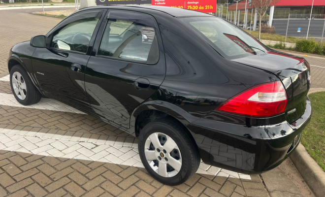 GM - Chevrolet PRISMA  Sed. Maxx/ LT 1.4 8V ECONOF. 4p 2011 Gasolina-4