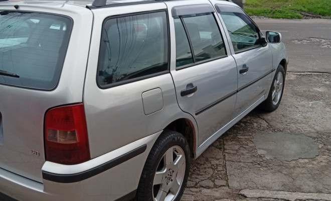 VW - VolksWagen Parati 2.0 Mi/ 2.0 Mi Track & Field 2001 Gasolina-2