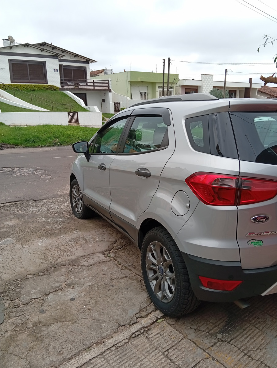 Ford EcoSport Freestyle 2.0 16V Flex 5P - foto 9