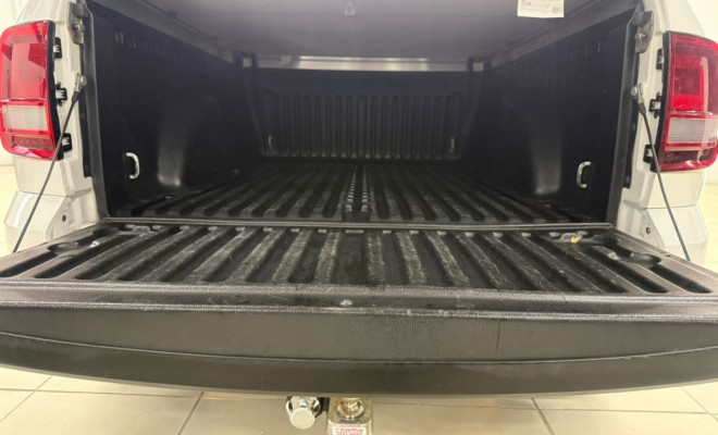 VW - VolksWagen Saveiro Robust 1.6 Total Flex 8V 2018-13