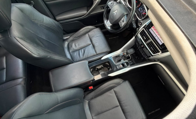 Mitsubishi Eclipse Cross HPE-S 1.5 16V 165cv Aut. 2019 Gasolina-7