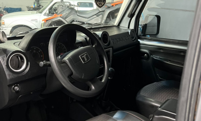 Troller T-4 4x4 3.0 TB Int. Cap. Rígida Diesel 2012 Diesel-1