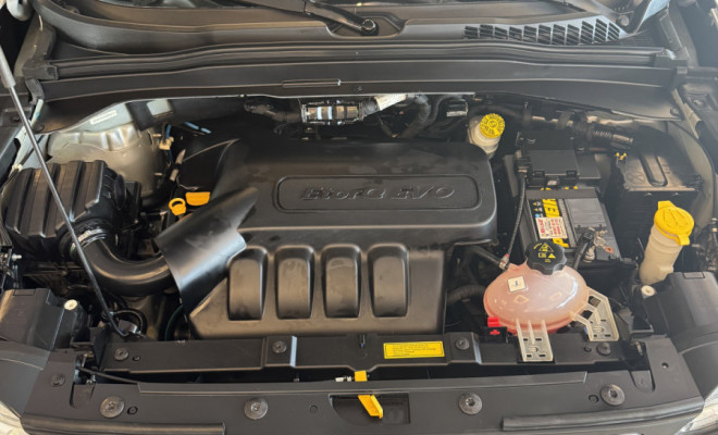 Jeep Renegade Sport 1.8 4x2 Flex 16V Mec. 2018 Flex-28