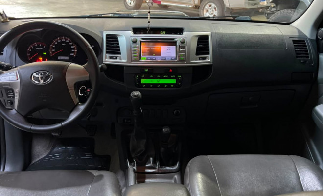 Toyota Hilux CD SRV D4-D 4x4 3.0  TDI Dies 2013 Diesel-2