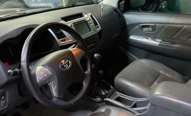 Toyota Hilux CD SRV D4-D 4x4 3.0  TDI Dies 2013 Diesel-3