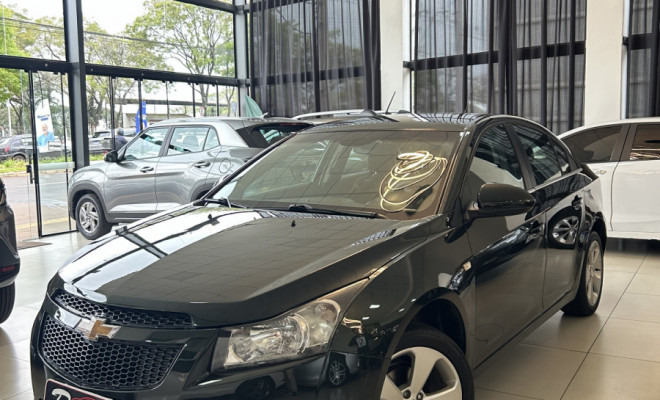 GM - Chevrolet CRUZE LT 1.8 16V FlexPower 4p Aut. 2013 Flex
