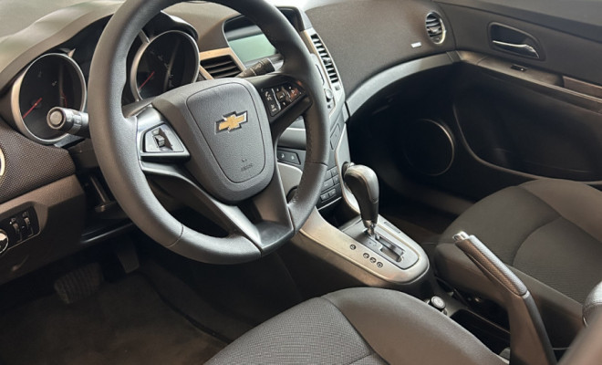 GM - Chevrolet CRUZE LT 1.8 16V FlexPower 4p Aut. 2013 Flex-11