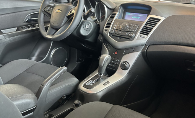 GM - Chevrolet CRUZE LT 1.8 16V FlexPower 4p Aut. 2013 Flex-6