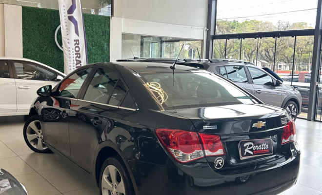 GM - Chevrolet CRUZE LT 1.8 16V FlexPower 4p Aut. 2013 Flex-3
