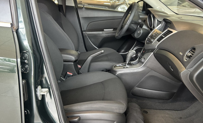 GM - Chevrolet CRUZE LT 1.8 16V FlexPower 4p Aut. 2013 Flex-2