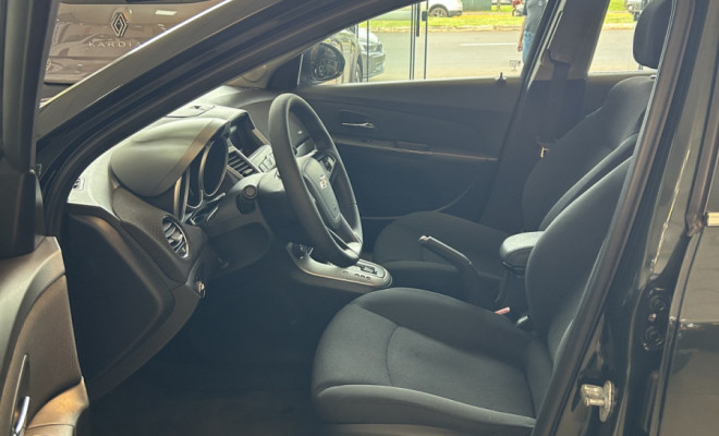 GM - Chevrolet CRUZE LT 1.8 16V FlexPower 4p Aut. 2013 Flex-14