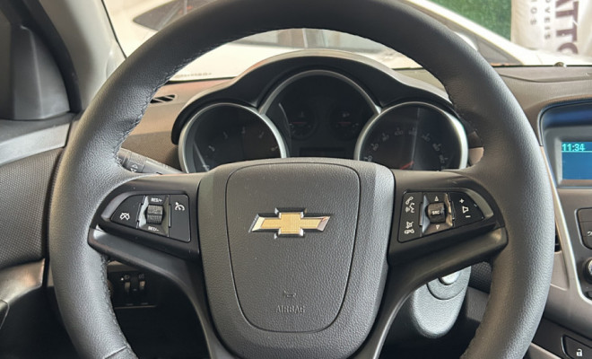 GM - Chevrolet CRUZE LT 1.8 16V FlexPower 4p Aut. 2013 Flex-9
