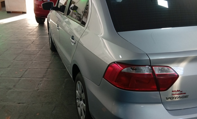 Volkswagen Voyage 1.6 MSI Flex 8V 4P - foto 4