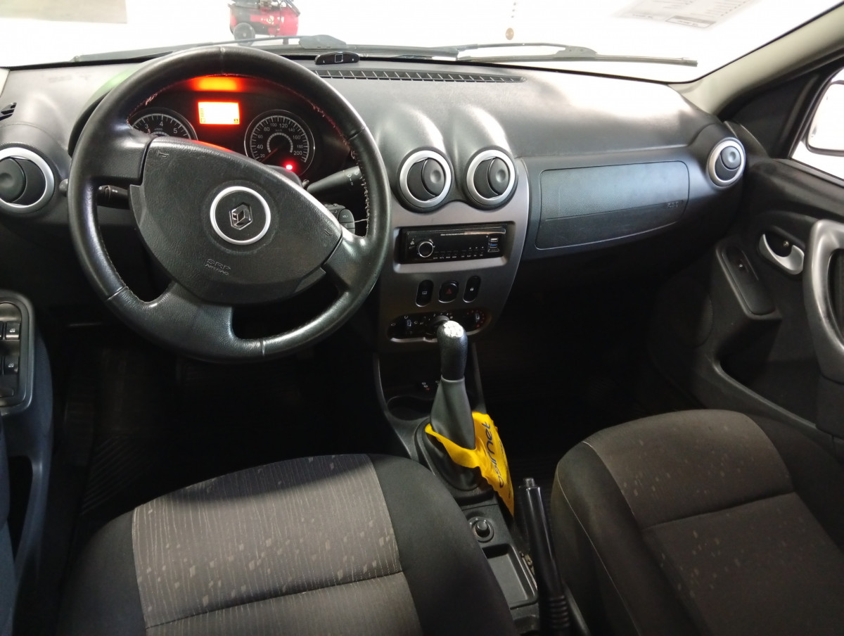 Renault Logan Expression Hi Flex 1.6 8V 4P - foto 11