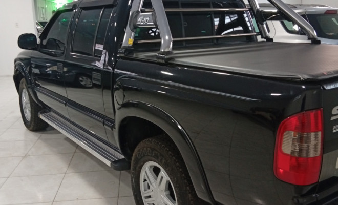 GM - Chevrolet S10 Pick-Up Exec. 2.8 4x2 CD TB Int.Dies 2008 Gasolina-3