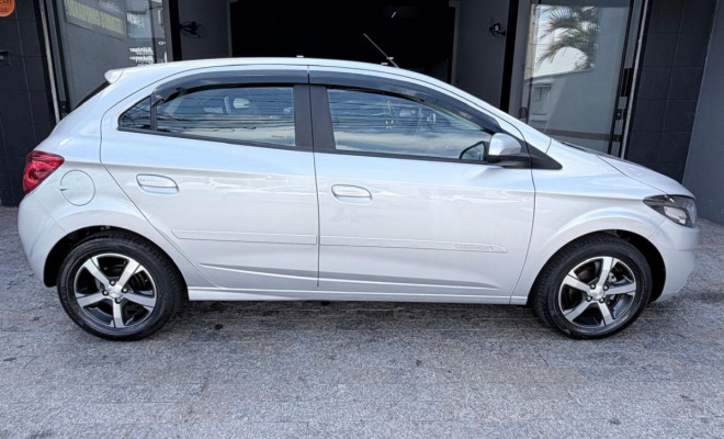 GM - Chevrolet ONIX HATCH LTZ 1.4 8V FlexPower 5p Aut. 2017 Flex-3