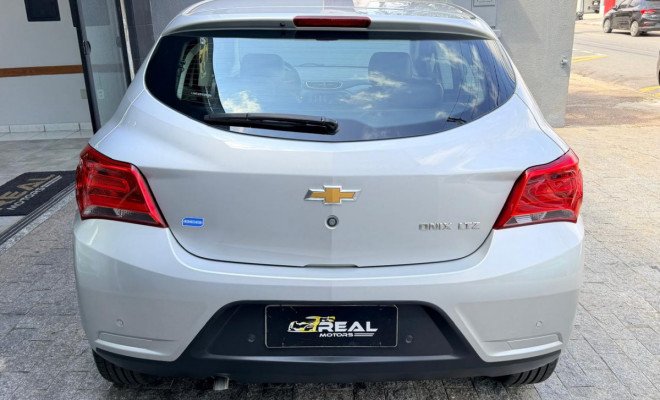 GM - Chevrolet ONIX HATCH LTZ 1.4 8V FlexPower 5p Aut. 2017 Flex-1