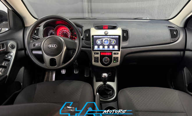 Kia Motors Cerato 1.6 16V Mec. 2010 Gasolina-4