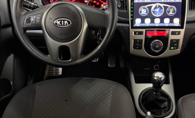 Kia Motors Cerato 1.6 16V Mec. 2010 Gasolina-6