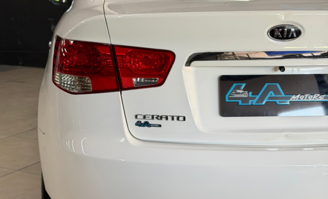 Kia Motors Cerato 1.6 16V Mec. 2010 Gasolina-13