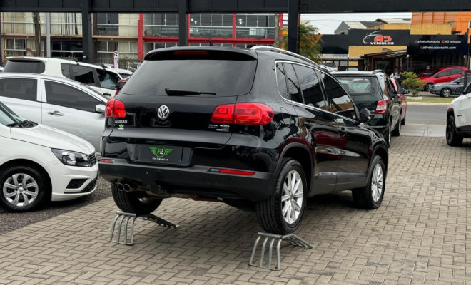 VW - VolksWagen TIGUAN 2.0 TSI 16V 200cv Tiptronic 5p 2012 Gasolina-2