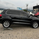 VW - VolksWagen TIGUAN 2.0 TSI 16V 200cv Tiptronic 5p 2012 Gasolina-21