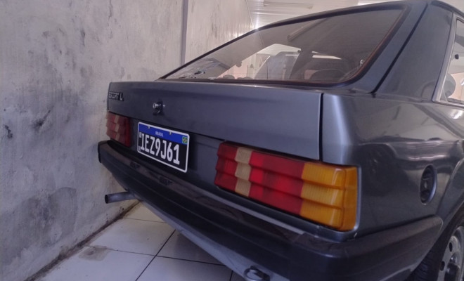 Ford Escort L/LX 1.6 1985 Álcool-4