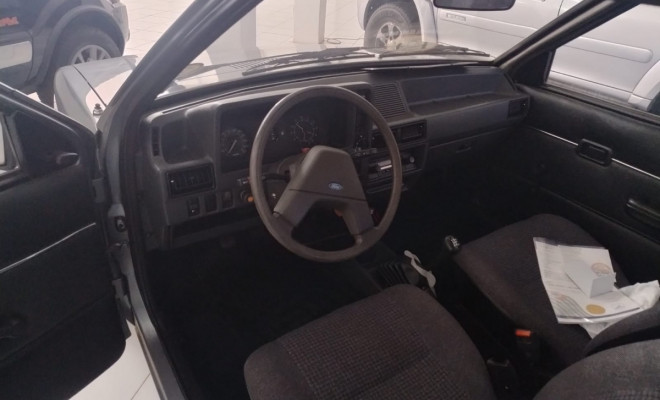 Ford Escort L/LX 1.6 1985 Álcool-6